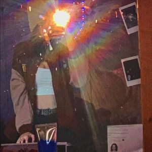 Meet your Posher, Madalyn